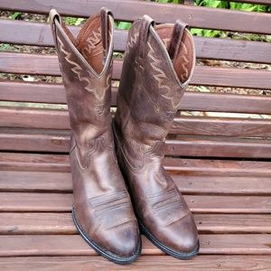 Men's Ariat Sedona boots, sz 10, excell. condition